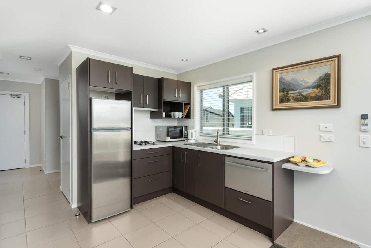 Modern Marine Parade Apartment Mount Maunganui Εξωτερικό φωτογραφία